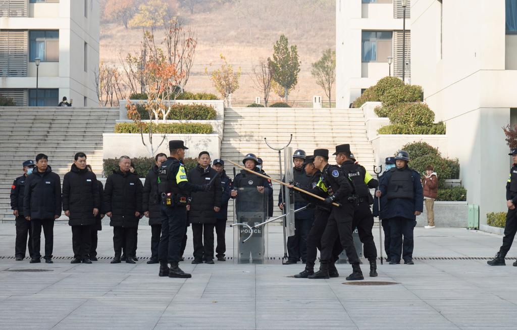 20241206反恐防暴应急演练5.jpg