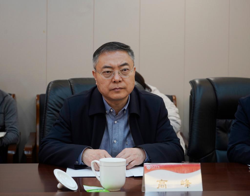20250307左文市长来校洽谈博纳电影产业学院2.jpg